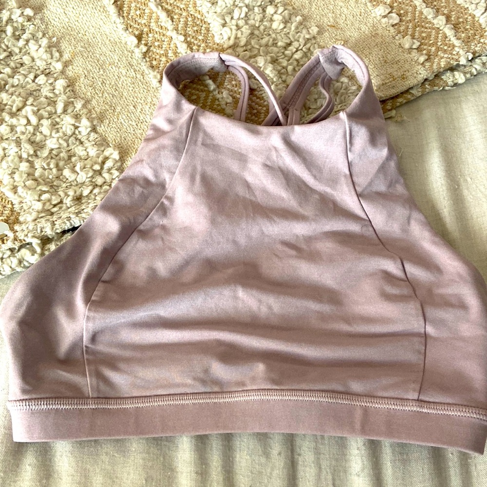 Lululemon high neck sports bra